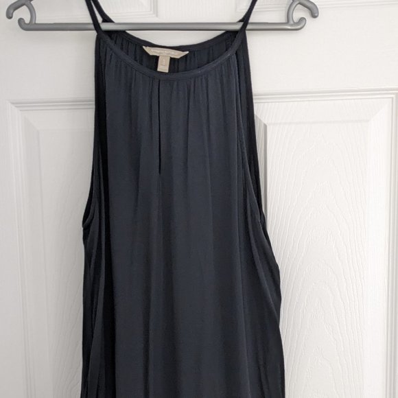 Banana Republic classic black sleeveless/halter top - Picture 2 of 4